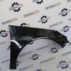 GUARDA LAMAS DIREITO PRETA OPEL INSIGNIA 1.6CDTI ANO: 2015