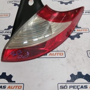 FAROLIM DIREITO AZUL RENAULT MEGANE III 1.5DCI ANO: 2010