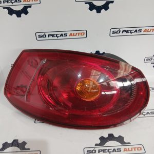 FAROLIM ESQUERDO BRANCO FIAT BRAVO II HATCHBACK (198) 1.6MJET ANO: 2010