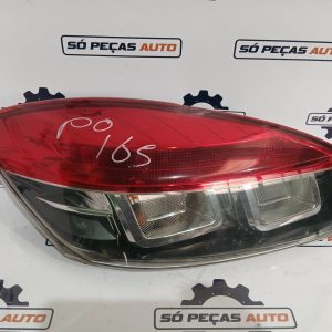 FAROLIM ESQUERDO LARANJA RENAULT MEGANE 3 COUPE 1.6 16V 2008-2015 ANO: 2010