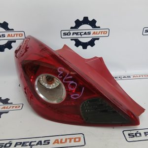 FAROLIM ESQUERDO VERMELHO OPEL CORSA D 1.2 16CV ANO: 2007