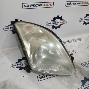 FAROL DIREITO CINZA SUZUKI SWIFT HATCHBACK 1.5VVTS ANO: 2005
