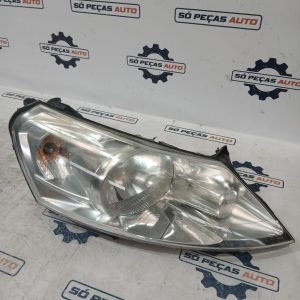 FAROL DIREITO BRANCA PEUGEOT EXPERT E7 2.0HDI ANO: 2013