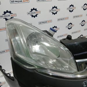 FAROL DIREITO PRETA CITROEN BERLINGO 1.6 e-HDI 8V ANO: 2012