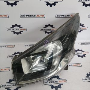 FAROL ESQUERDO BRANCO OPEL VIVARO 1.6DCI ANO: 2014