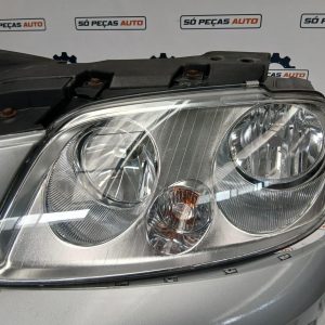 FAROL ESQUERDO CINZENTO VOLKSWAGEN CADDY C20 2.0TDI ANO: 2006