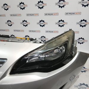 FAROL ESQUERDO CINZA OPEL ASTRA J 1.4 16V ANO: 2011