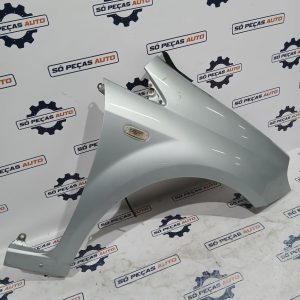 GUARDA LAMAS DIREITO CINZA FIAT GRANDE PUNTO 199 1.4 16V 2005-2015 ANO: