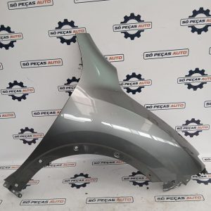 GUARDA LAMAS DIREITO CINZA ESCURO NISSAN JUKE 1.6 16V ANO: 2017