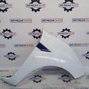 GUARDA LAMAS DIREITO BRANCA FORD FIESTA MK6 VAN 1.4TDCI ANO: 2010