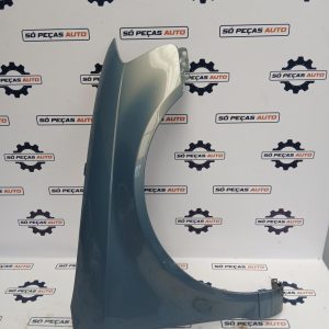 GUARDA LAMAS DIREITO AZUL AUDI A3 Se Tdi ANO: 2010