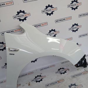 GUARDA LAMAS DIREITO BRANCO OPEL ASTRA J 1.6 16V SRI ANO: 2011
