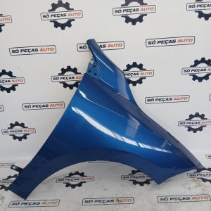 GUARDA LAMAS DIREITO AZUL RENAULT MEGANE III 1.5DCI ANO: 2010
