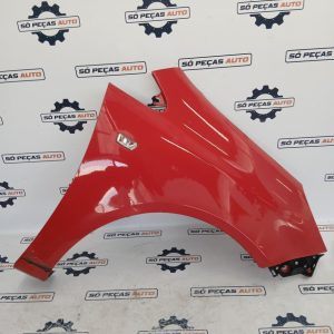 GUARDA LAMAS DIREITO VERMELHO OPEL CORSA D 1.2 16CV ANO: 2007