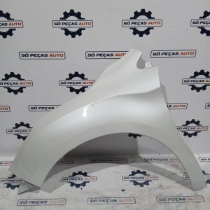 GUARDA LAMAS ESQUERDO BRANCO CITROEN DS4 1.6e-HDI 2012-2015 ANO: 2013
