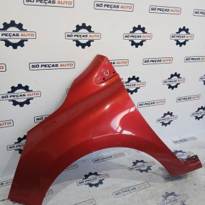 GUARDA LAMAS ESQUERDO VERMELHA RENAULT CLIO IV 1.5DCI ANO: 2013