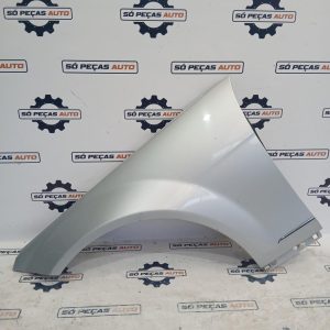 GUARDA LAMAS ESQUERDO CINZA MERCEDES C220 TOURING W204 2.1CDI ANO: 2008