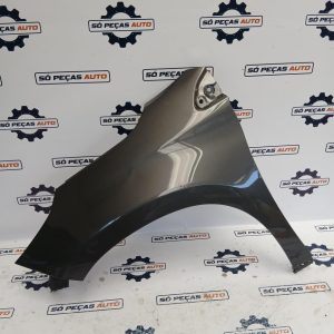 GUARDA LAMAS ESQUERDO CINZA ESCURO PEUGEOT 2008 ALLURE 1.6E-HDI ANO: 2013