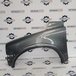 GUARDA LAMAS ESQUERDO CINZA ESCURIO VOLVO XC90 2.4D SPORT D5 AWD ANO: 2007