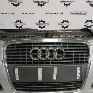 GRELHA PRATEADO AUDI A3 8P1 1.4TSI ANO: 2007