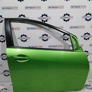 PORTA FRENTE DIREITA VERDE MAZDA 2 TS2 1.5 16V ANO: 2011