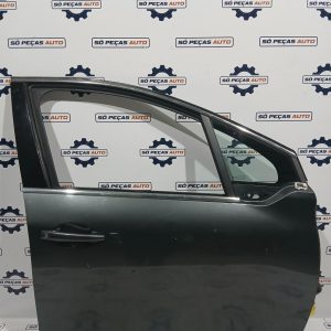 PORTA FRENTE DIREITA CINZA PEUGEOT 208 MK1 1.6HDI 2012-2019 ANO: 2013