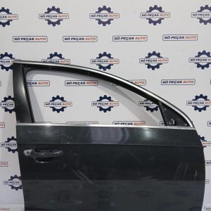 PORTA FRENTE DIREITA CINZA VOLKSWAGEN PASSAT SALOON B6 2.0TDI PD ANO: 2010