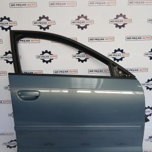 PORTA FRENTE DIREITA AZUL AUDI A3 Se Tdi ANO: 2010