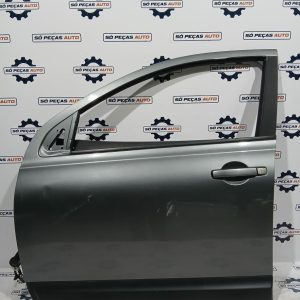 PORTA FRENTE ESQUERDA CINZA NISSAN QASHQAI J10 N-TEC 1.5DCI 2010-2013 ANO: 2011