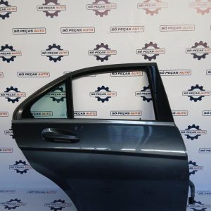 PORTA TRASEIRA DIREITA CINZENTO MERCEDES C220 2.1CDI ANO: 2012