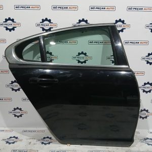 PORTA TRASEIRA DIREITA PRETO JAGUAR XF 2.2D 2010-2014 ANO: 2011