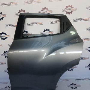 PORTA TRASEIRA ESQUERDA CINZA ESCURO NISSAN JUKE 1.6 16V ANO: 2013