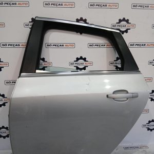 PORTA TRASEIRA ESQUERDA CINZA OPEL ASTRA J 1.4 16V ANO: 2011